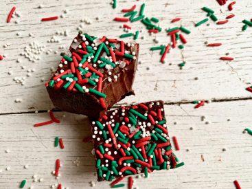 9 Easy Christmas Fudge Recipes to Get You in the Holiday Spirit