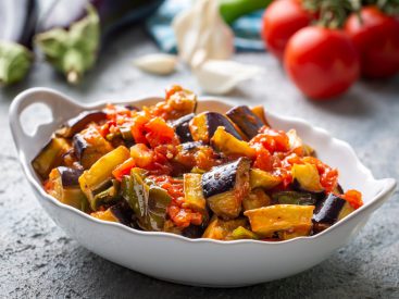 Happy belated vegetarian day! Enjoy some Turkish veggie recipes