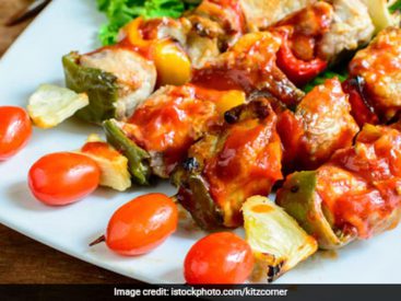 Weekend Special: 5 Delicious Veg Tandoori Snacks That Tug At Heartstrings (Recipes Inside)