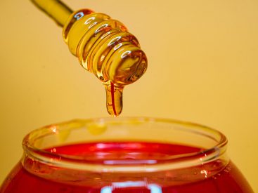3 Ways To Use Organic Raw Honey In Recipes