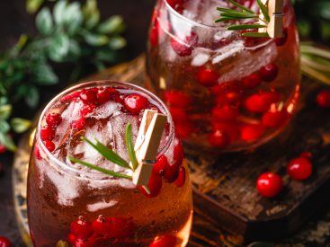 Holiday Cocktail Recipes: Low Calorie Cocktails to Cocktails for a Crowd