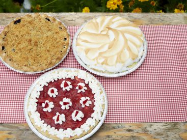 The Best Thanksgiving Pie Recipes and Other Holiday Desserts for 2021