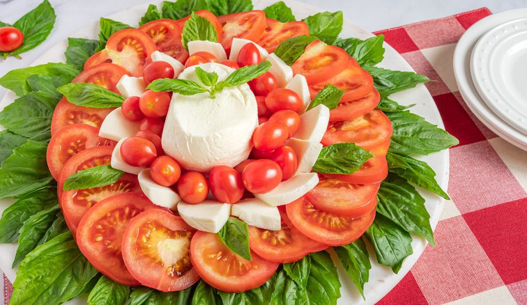 Caprese Christmas Wreath Recipe