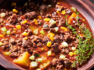 6 Crock Pot Recipes You Should Make This Week To Prevent Holiday Weight Gain