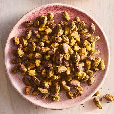 17 Easy Pistachio Snacks You Can Prep in 20 Minutes or Less