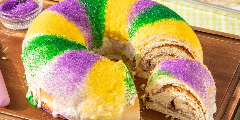 what are some traditional mardi gras foods