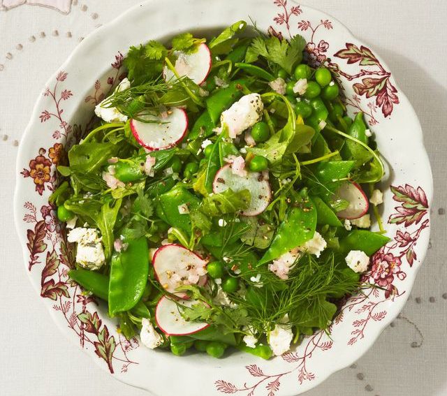 18 Easy Spring Salads That Will Add Color to Your Family Meals