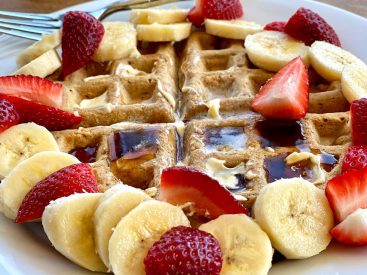 Easy Oatmeal Waffles Recipe: Heart-Healthier Waffle Recipe Is Full of Fiber-Rich Oats for Better Nutrition