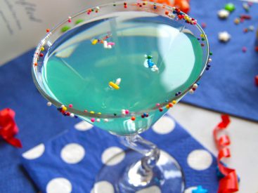 Cocktail recipes to serve at your tournament watch party