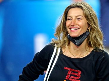 Gisele Reportedly Releasing a Cookbook Full of the Brady Family’s Recipes