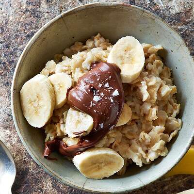 Our 16 Easiest Oatmeal Recipes for a Healthy Breakfast