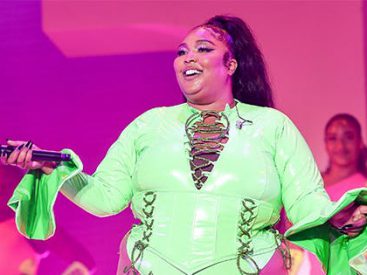 Lizzo’s Recipe for Vegan Cheese Sauce Looks Like the Real Deal