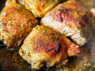 4-Ingredient Ranch Baked Chicken Recipe Is a Dinner Homerun