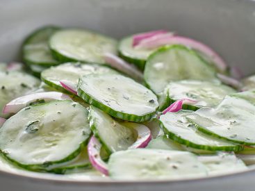 Creamy Amish Cucumber Salad Recipe: 4-Ingredient Cucumber Salad Recipe Is Simple Goodness