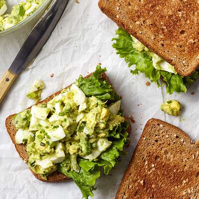 15 Creamy Lunch Salads That Are Packed with Protein