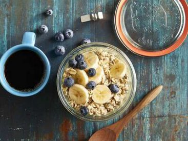 The Best Oatmeal Recipes to Lower Inflammation, Say Dietitians