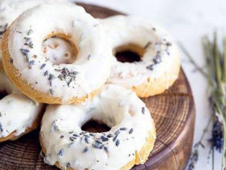 15 Elegant Lavender + Lemon Recipes for Spring