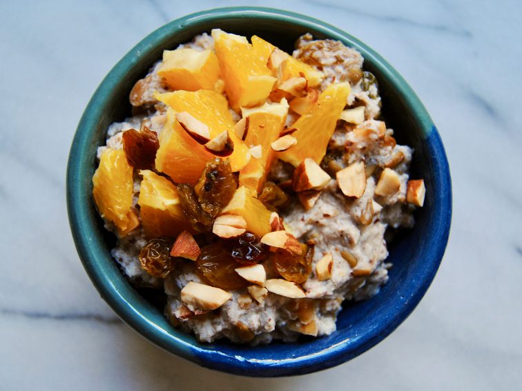 The Best Oatmeal Recipes to Lower Inflammation, Say Dietitians