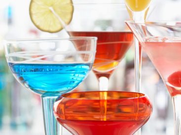 Bring on Spring 2022 With These Refreshing Cocktail Recipes