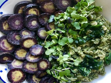 Savory Spirulina and Kale Oatmeal Recipe