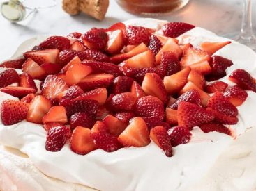 21 Best Strawberry Recipes That Are Both Sweet and Savory