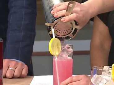 2 easy cocktail recipes for your at-home Mother’s Day celebration