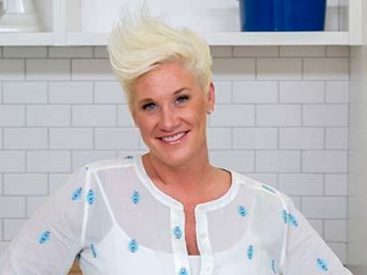 Worst Cooks Celebrity Edition: Anne Burrell’s That’s So 90’s Recipes