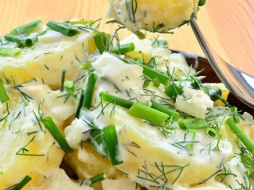 No-Mayonnaise Herbed Potato Salad Recipe Is a Healthy Side Dish Option