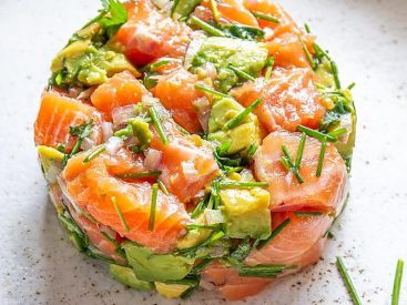 Easy 4-Ingredient Salmon Ceviche Recipe Is So Refreshing