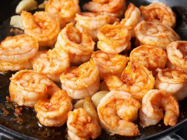 Delicious 20-Minute Mediterranean Shrimp Recipe Will Get Devoured