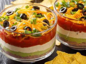 23 Easy Mexican Dip Recipes to Serve at Parties