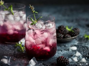10 Best Lavender Cocktails (+ Easy Recipes)