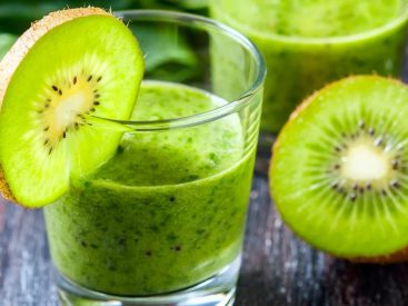 10 Easy Kiwi Smoothie Recipes to Make at Home