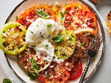 These 12 Burrata Recipes Are Unbelievably Luscious