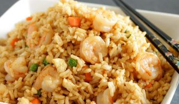 Easy Fried Rice Recipes Around the World: From Shrimp Fried Rice to Mexican Fried Rice, Here Are Some Lip-Smacking Recipes You Can Try Out (Watch Videos)