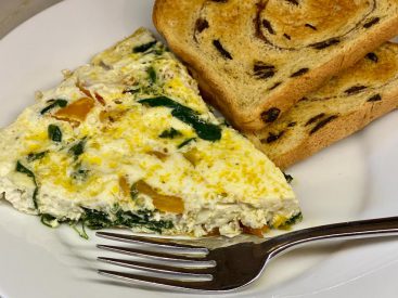 This Fluffy Pepper & Spinach Frittata Recipe Is a Perfect Breakfast-for-Dinner Recipe