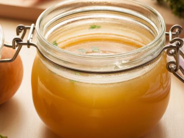 2 Bone Broth Recipes You Should Make This Week For Inflammation