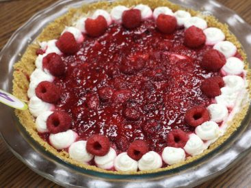 Home of Economy-Herald pie recipes: Brityn Proulx offers a treat with the zing of fresh raspberries