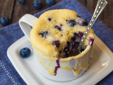 5-Minute Blueberry Muffin Mug Cake Recipe Is Better Than a Baker's Dozen