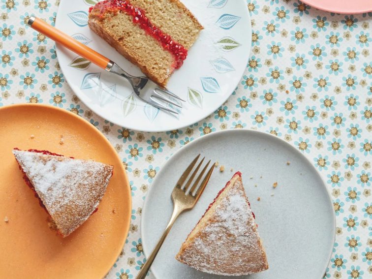 Daily Top Recipes: From Carrot Cardamom Cake to Victorian Sponge Cake!