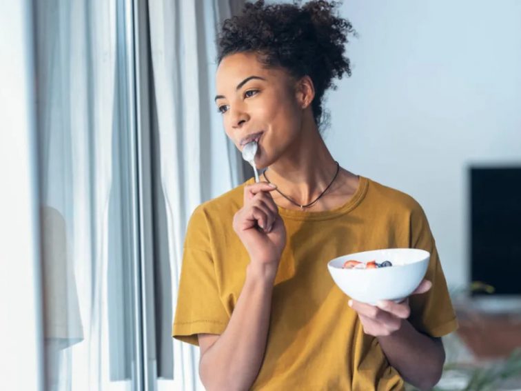 This Is the Absolute Best Food for Fighting Inflammation, According to Registered Dietitians