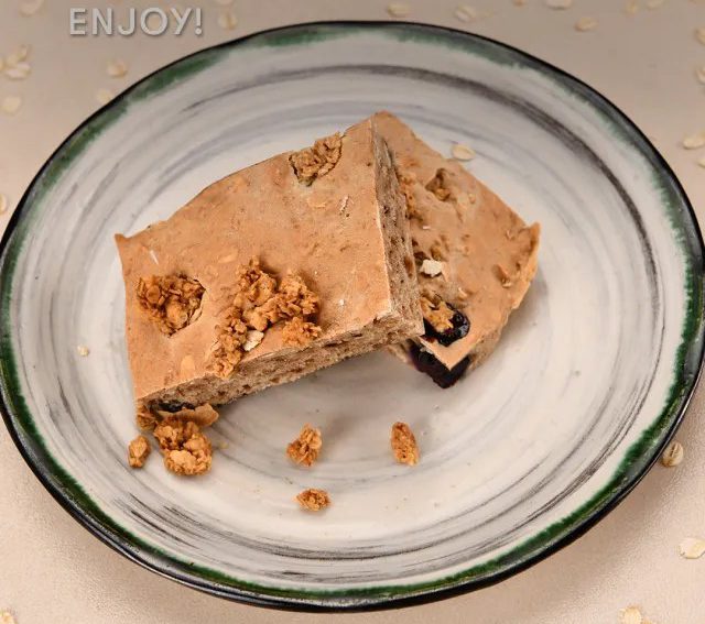 Daily Top Recipes: Dawn’s Early Light Oatmeal Bowl to Spicy Chipotle Rice and Beans!