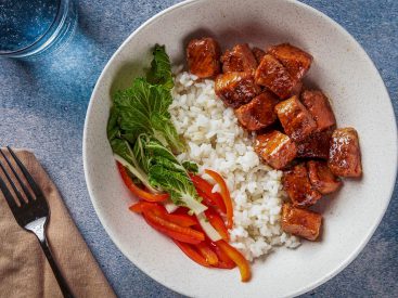 These teriyaki-inspired salmon bowls are sticky, sweet and savory
