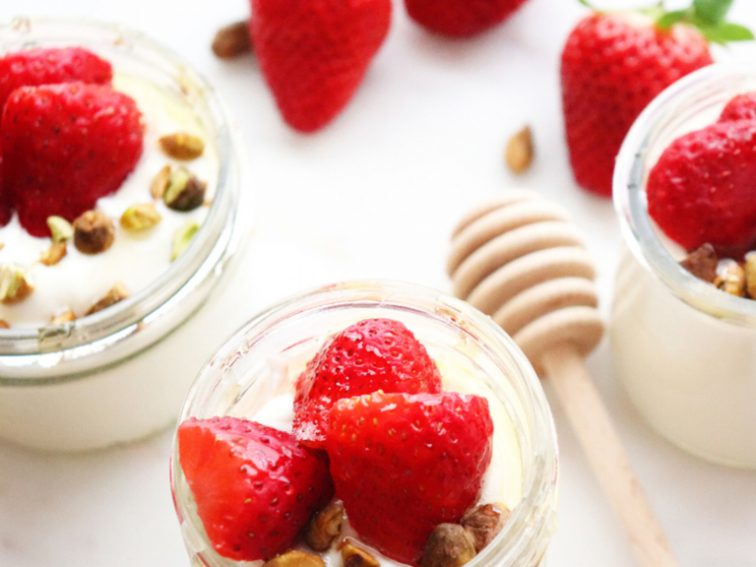 6 Mediterranean Diet Dessert Recipes For a Sweet Tooth