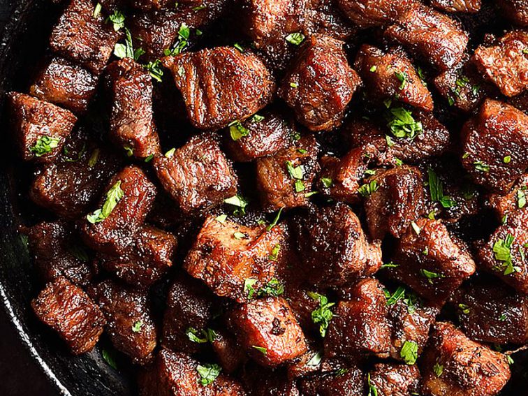4-Ingredient Garlic Butter Steak Bites Recipe: A Flavorful Dinner In About 20 Minutes
