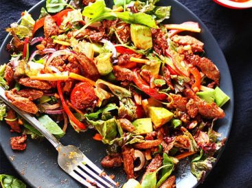 Daily Top Recipes: Bbq Soy Curls Salad to Mango Chia Seed Smoothie!