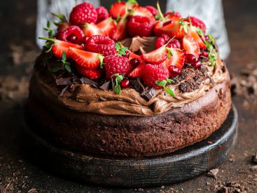 10 Vegan Recipes That Went Viral Last Week: Ultimate Chocolate Fudge Cake to Sweet Lime Slaw!