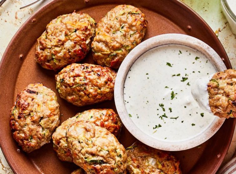 Easy high-protein dinner recipe: Veggie chicken nuggets with smashed broccoli