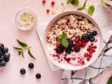 4 overnight oats recipes to keep you full and curb cravings