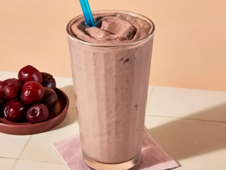 14 Best New Smoothies To Start Your Day